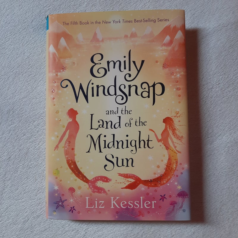 Emily Windsnap and the Land of the Midnight Sun