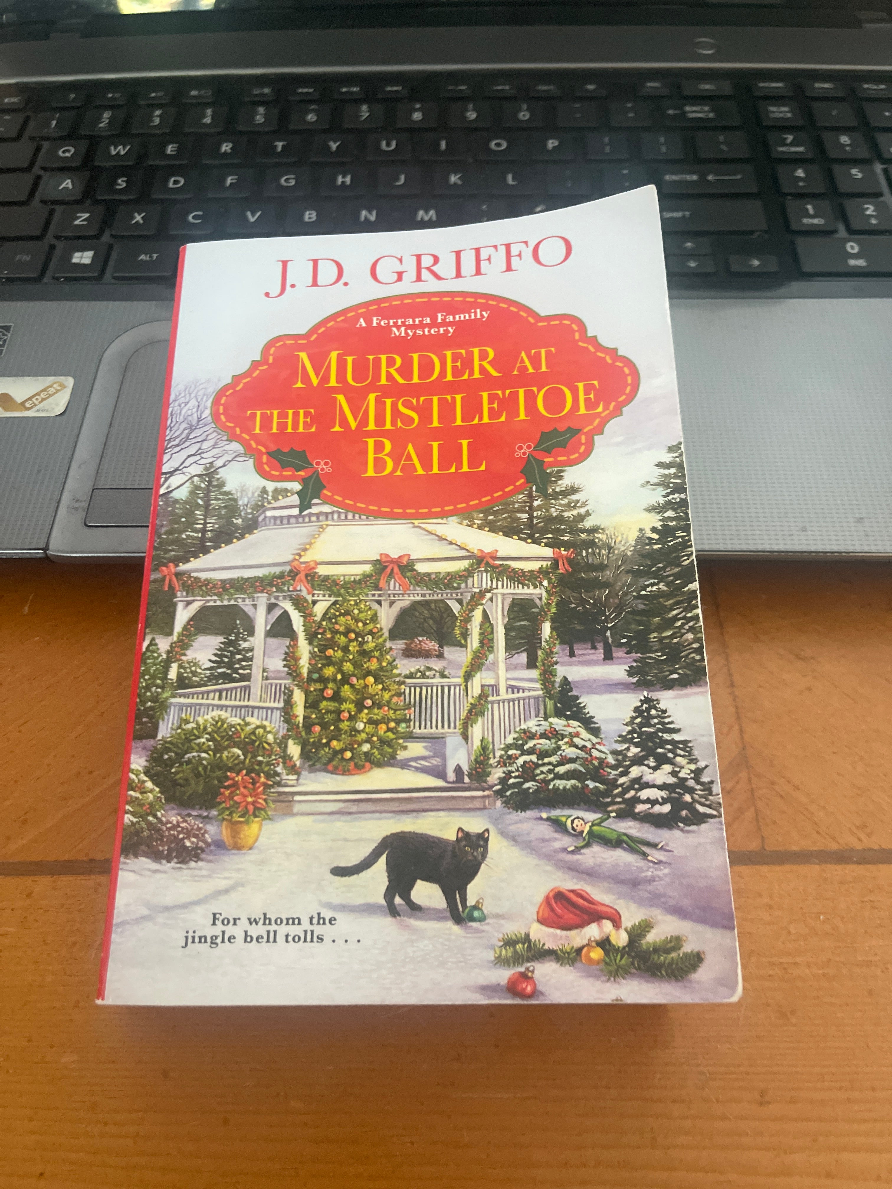 Murder at the Mistletoe Ball