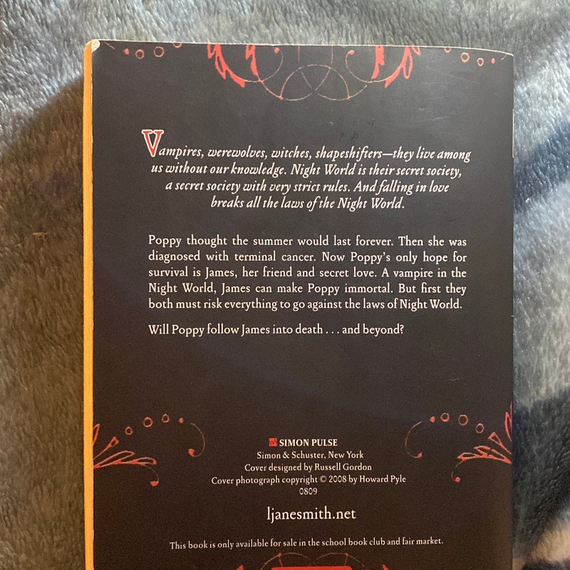 Night world secret vampire