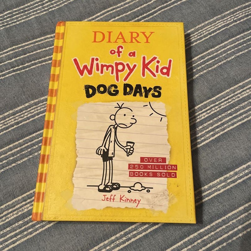 Dog Days (Diary of a Wimpy Kid #4)