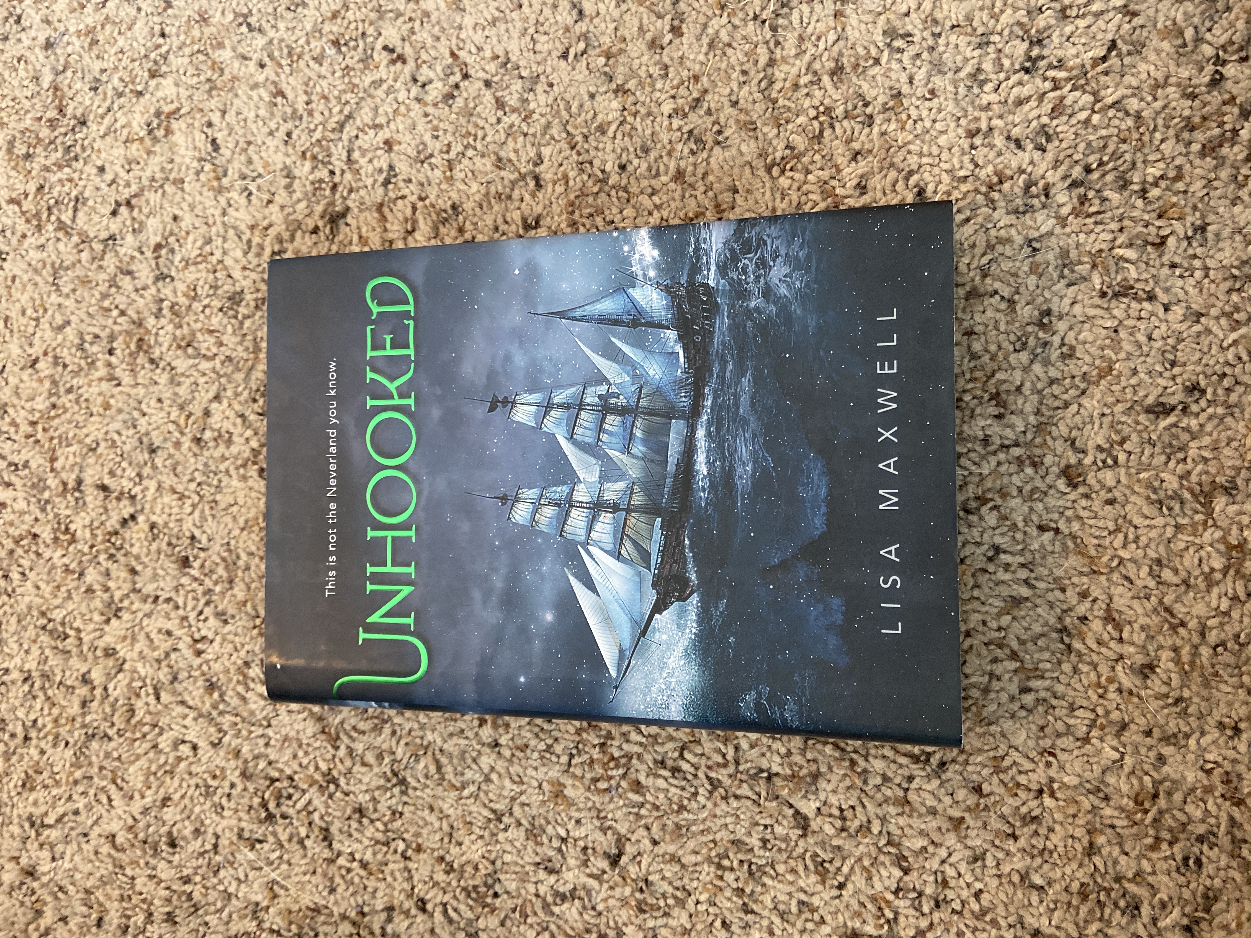 Unhooked by Lisa Maxwell, Hardcover | Pangobooks
