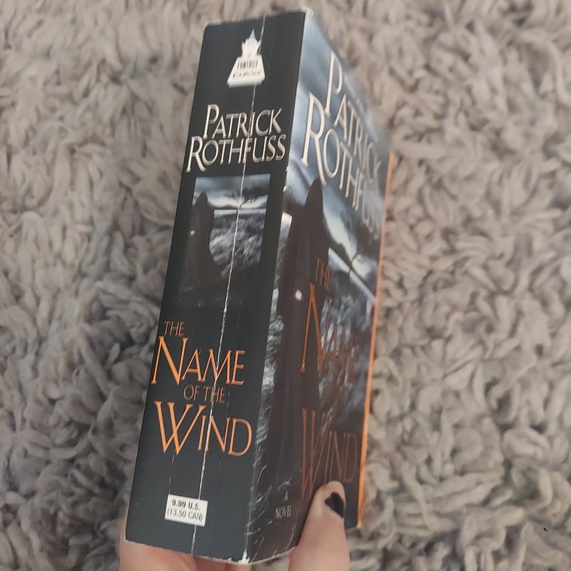 The Name of the Wind (pocket book)