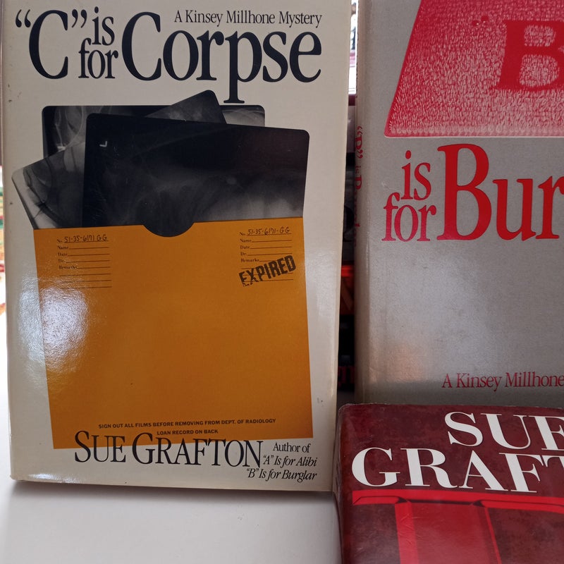 Sue Grafton Lot