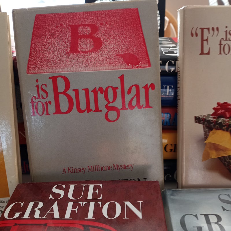 Sue Grafton Lot