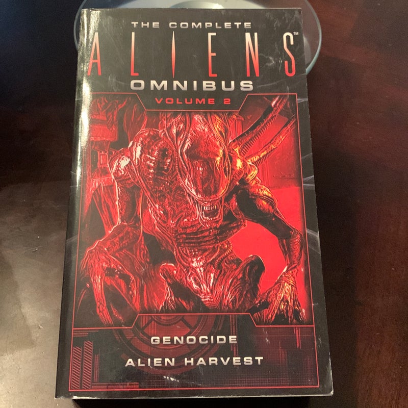 The Complete Aliens Omnibus, Volume 2