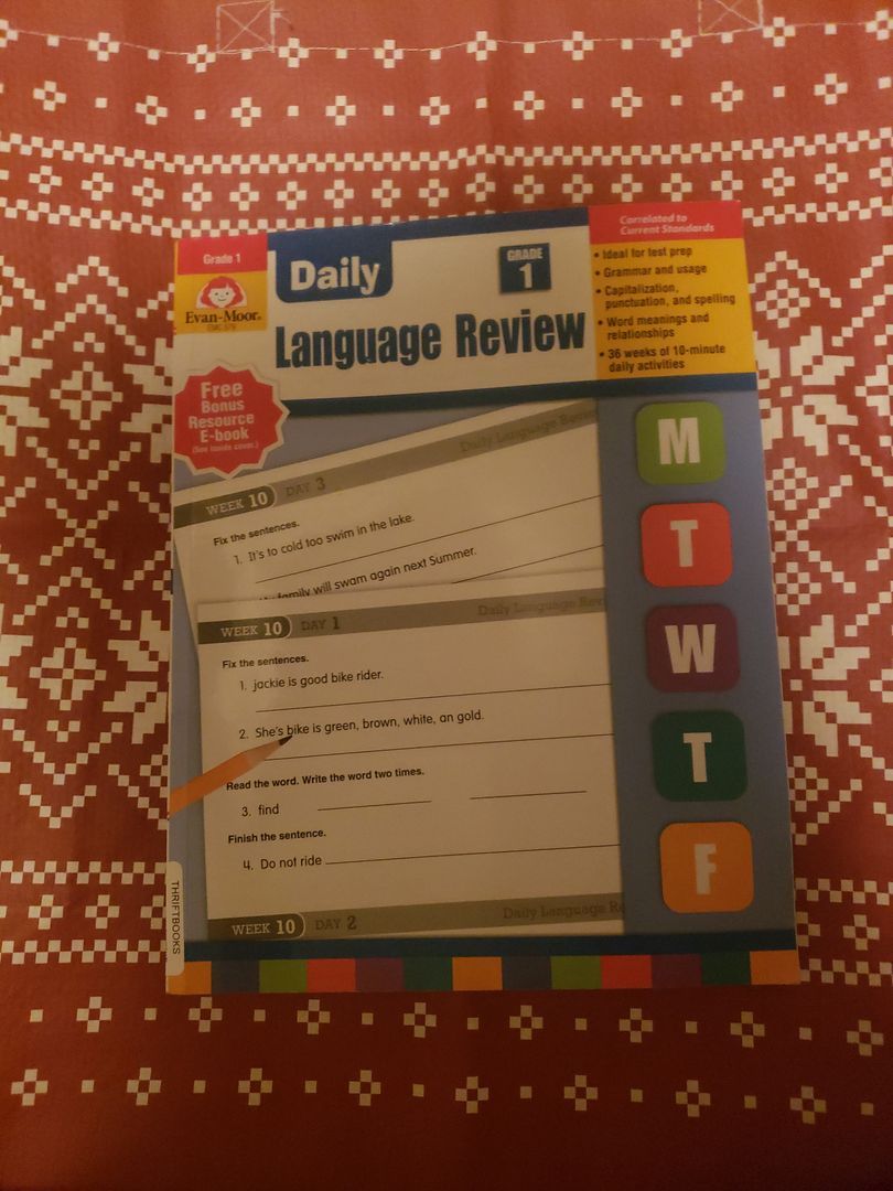 by　Daily　Language　Evan-Moor　Grade　Review　Educational　Pango　Publishers,　Paperback　Books
