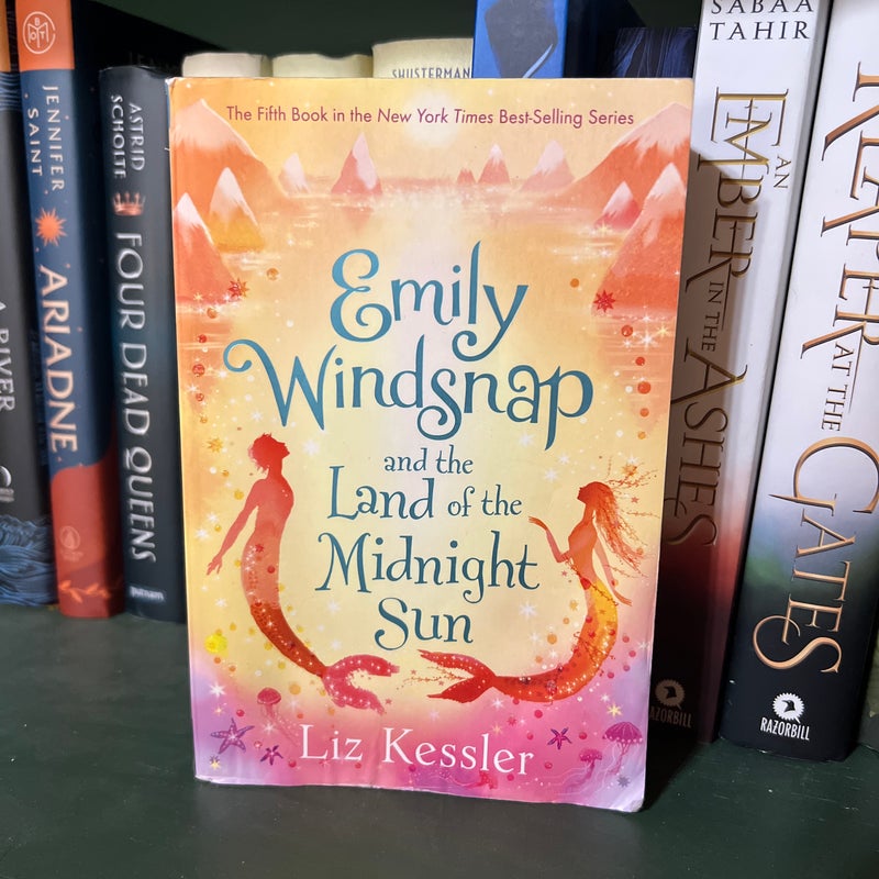 Emily Windsnap and the Land of the Midnight Sun