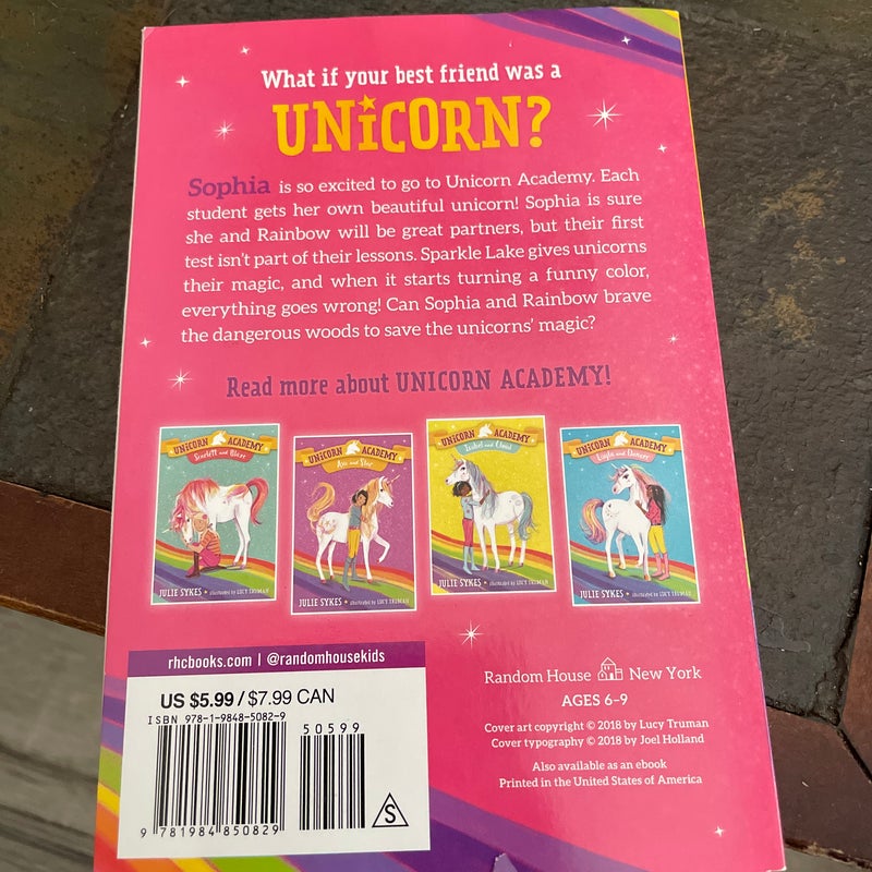 Unicorn Academy #1: Sophia and Rainbow