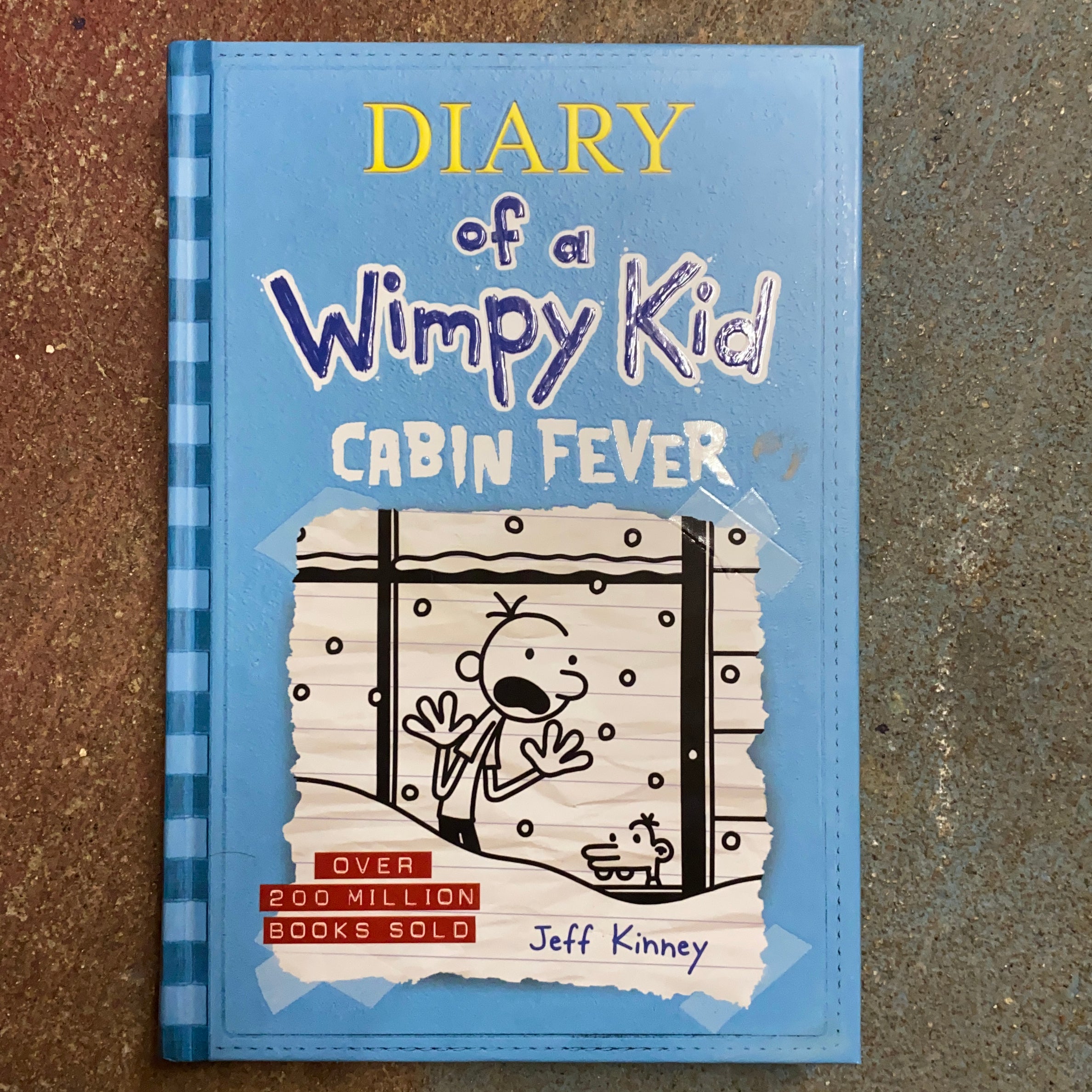 Cabin Fever (Diary of a Wimpy Kid #6)