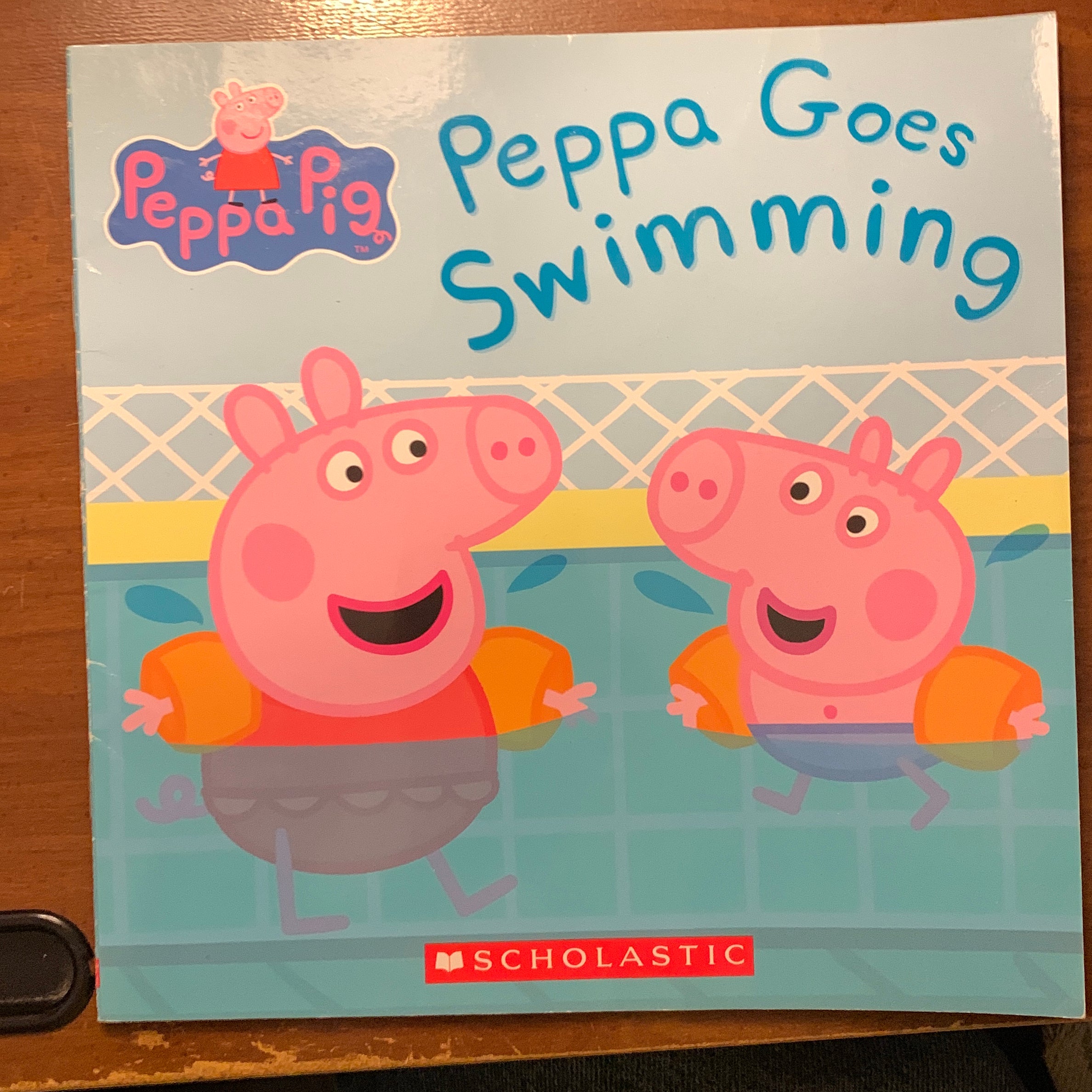 Peppa Goes Swimming