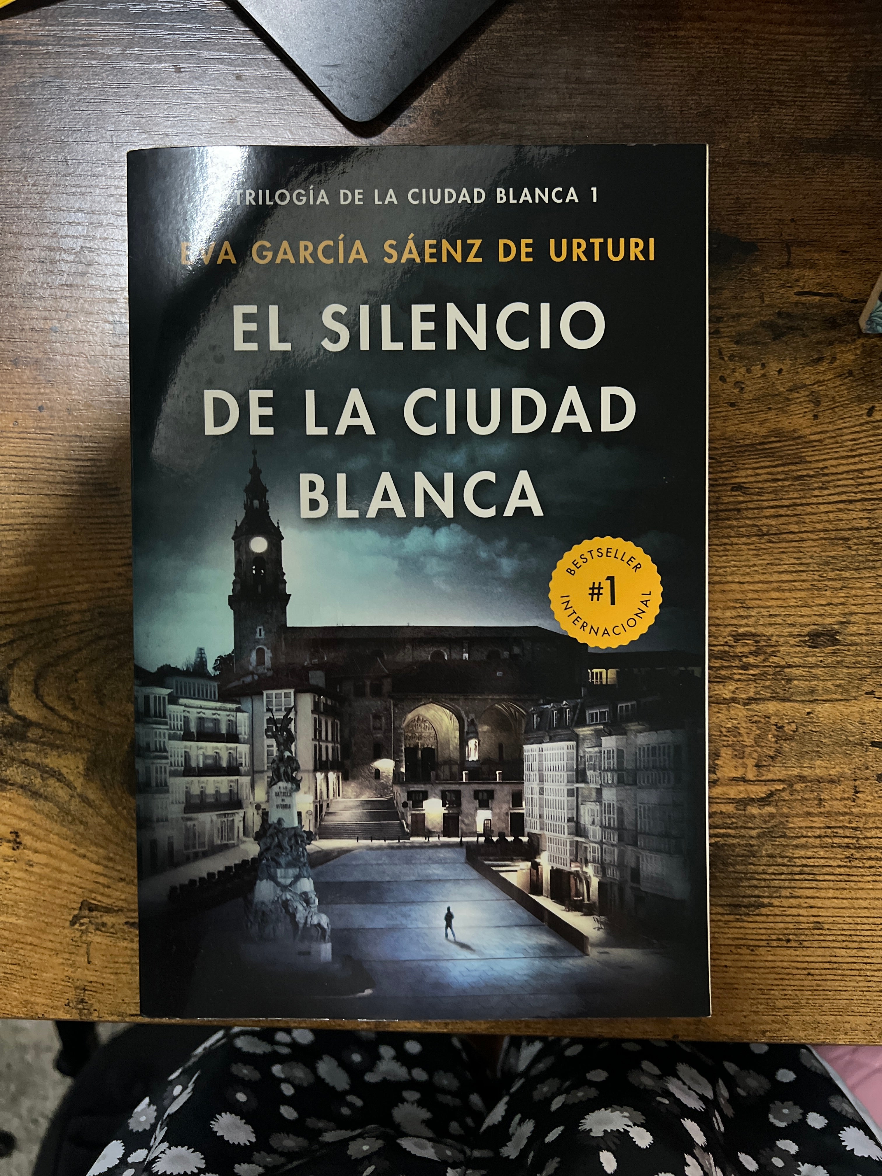 El Silencio de la Ciudad Blanca / the Silence of the White City (White City Trilogy. Book 1)