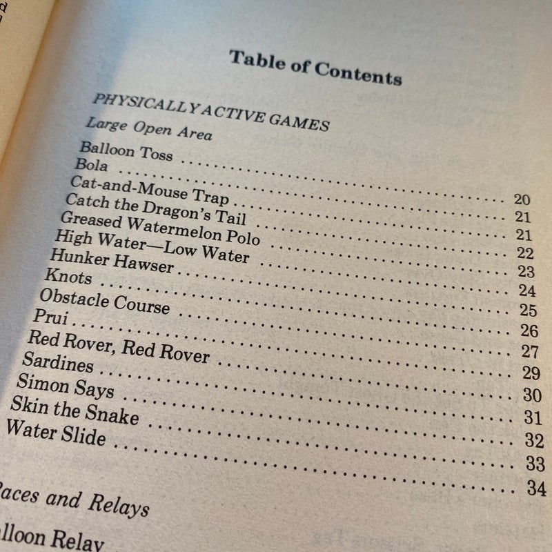 Games - A compact encyclopedia for people of all ages