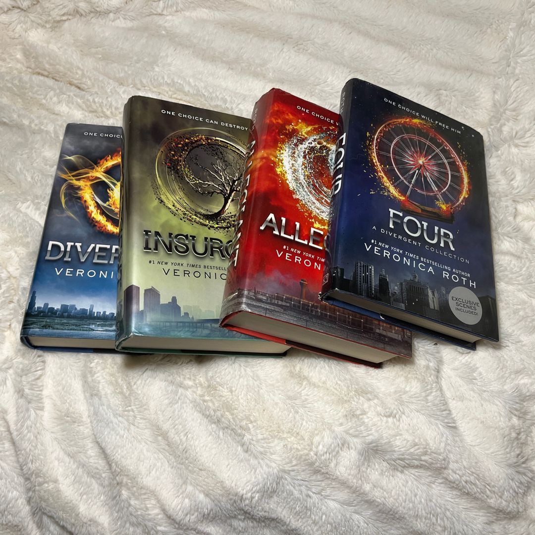 Divergent Series Ultimate Four-Book Collection