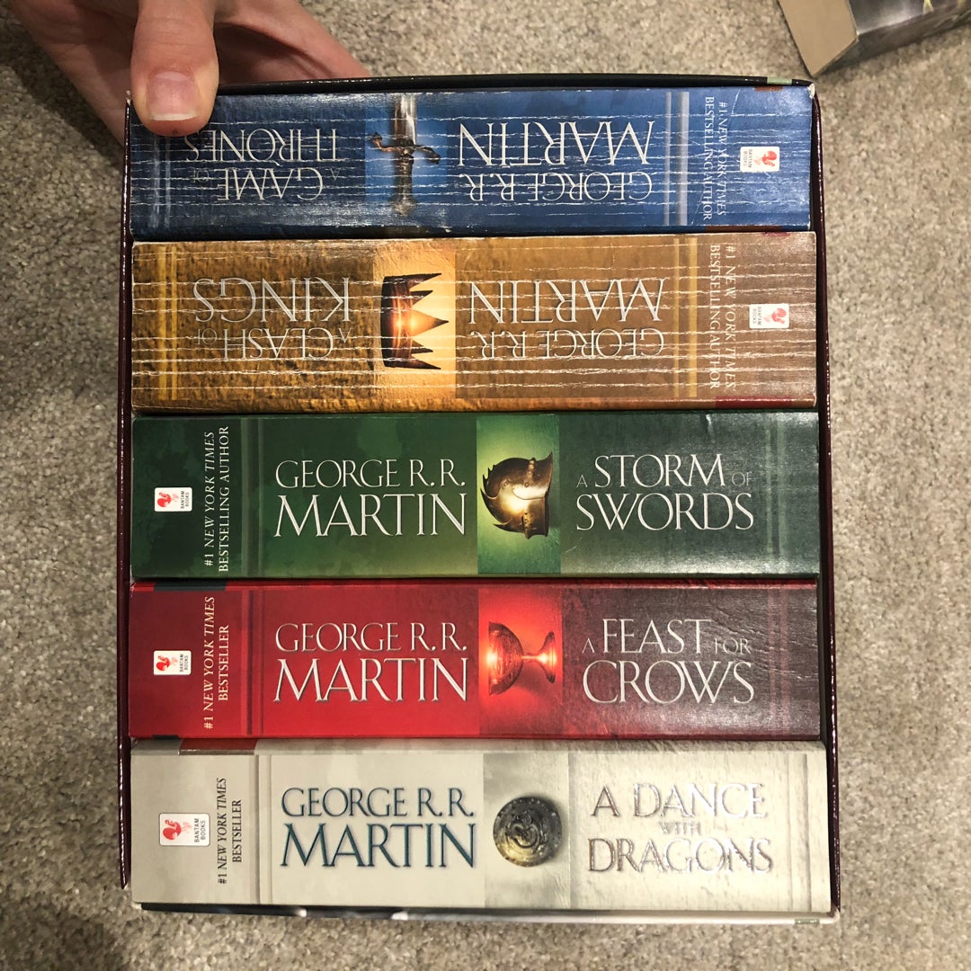George R. R. Martin's a Game of Thrones 5-Book Boxed Set (Song of Ice ...