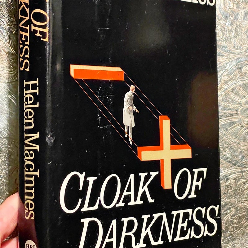 Cloak of darkness