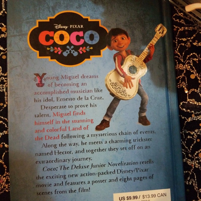 Coco: the Deluxe Junior Novelization (Disney/Pixar Coco) by Angela  Cervantes, Hardcover