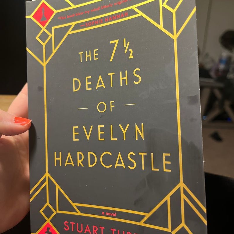 The 7½ Deaths of Evelyn Hardcastle