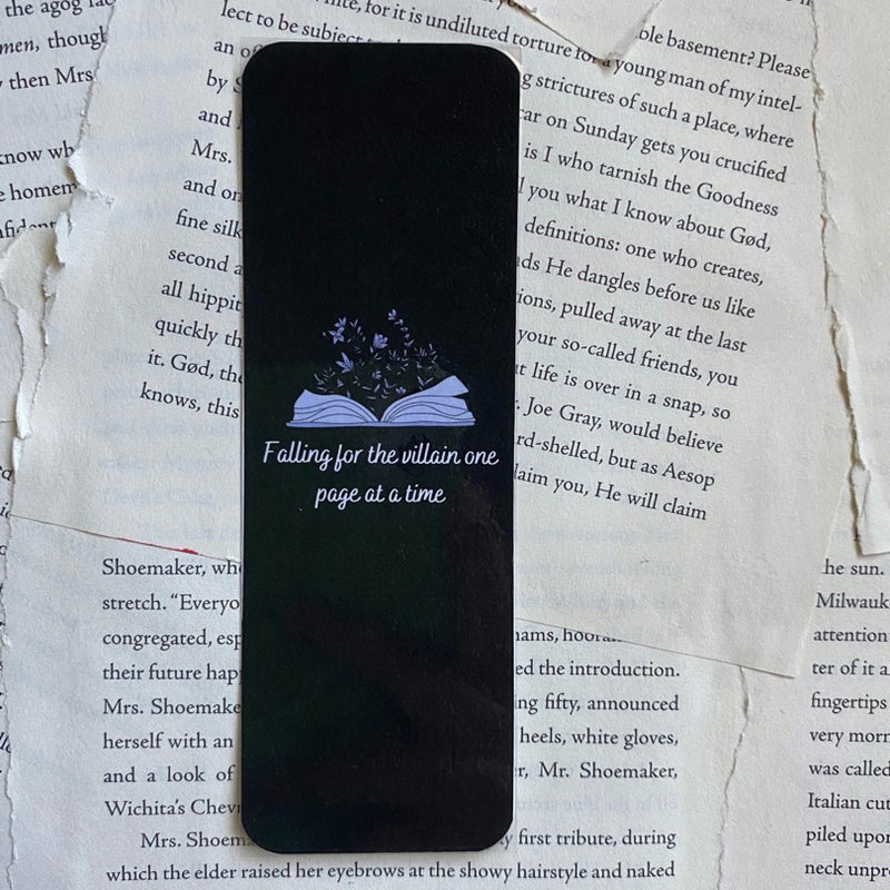 Falling for the villain bookmark *one sided*