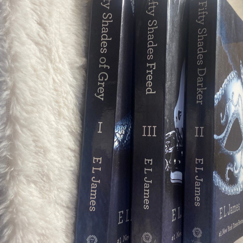 Fifty Shades SERIES: ENTIRE COLLECTION BOOKS 1,2&3