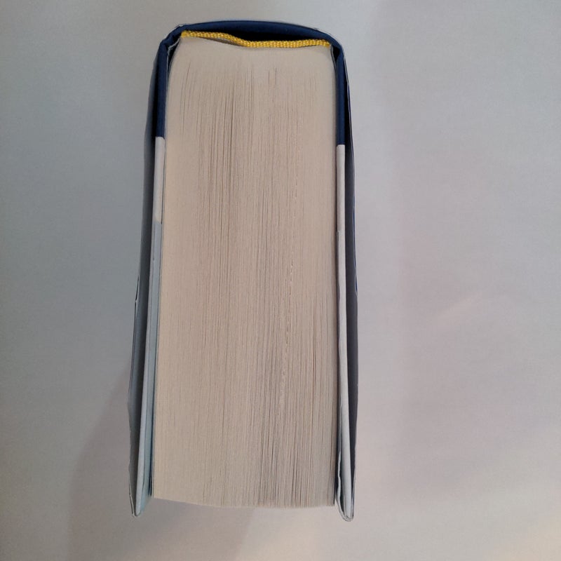 House of Sky and Breath (Barnes & Noble Exclusive Edition)