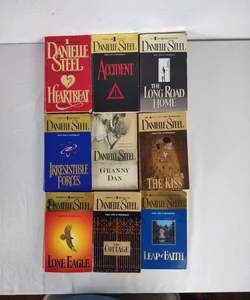 9 Danielle Steel Novels