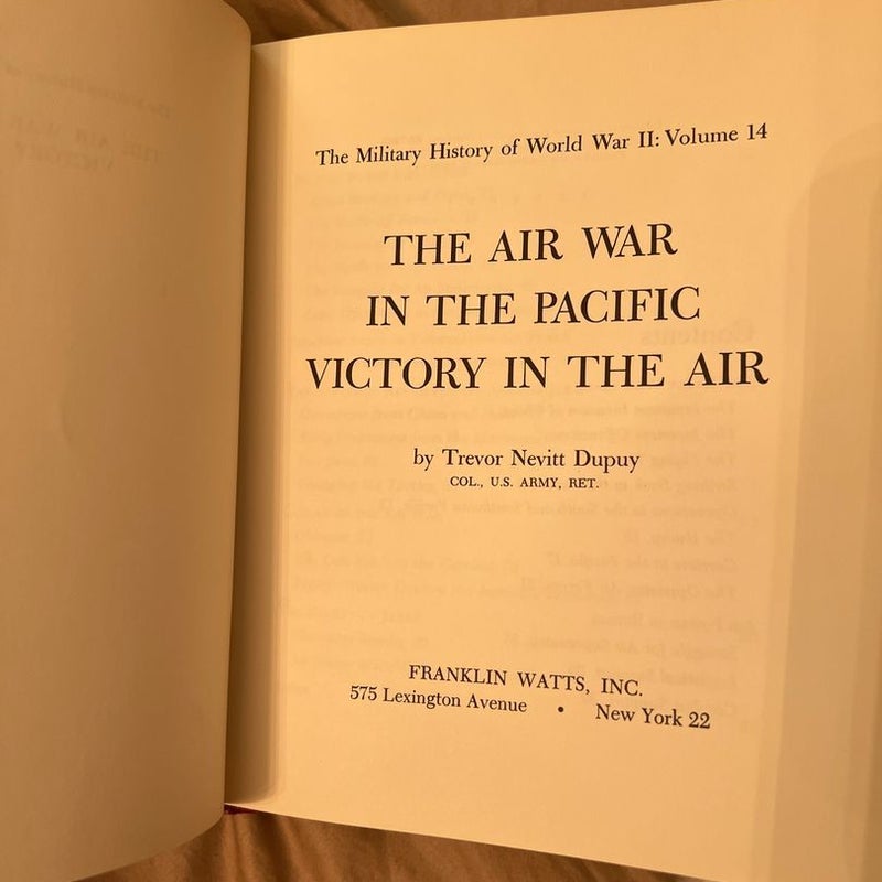 The air war in the pacific: victory in the air - vintage world war 2 book