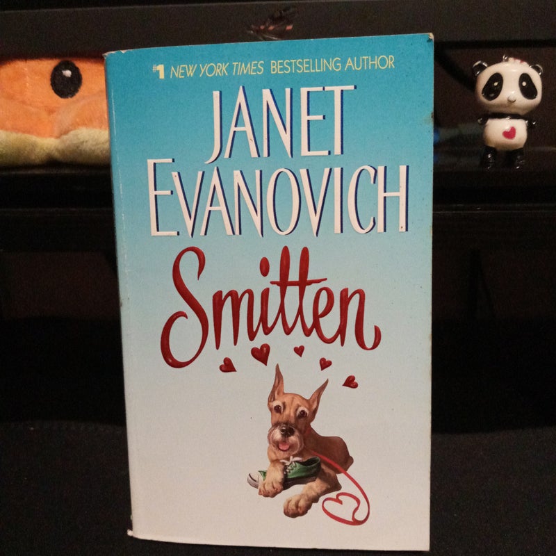 Smitten by Janet Evanovich, Paperback | Pangobooks