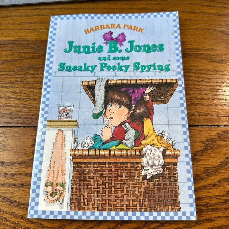 Junie B. Jones #4: Junie B. Jones and Some Sneaky Peeky Spying