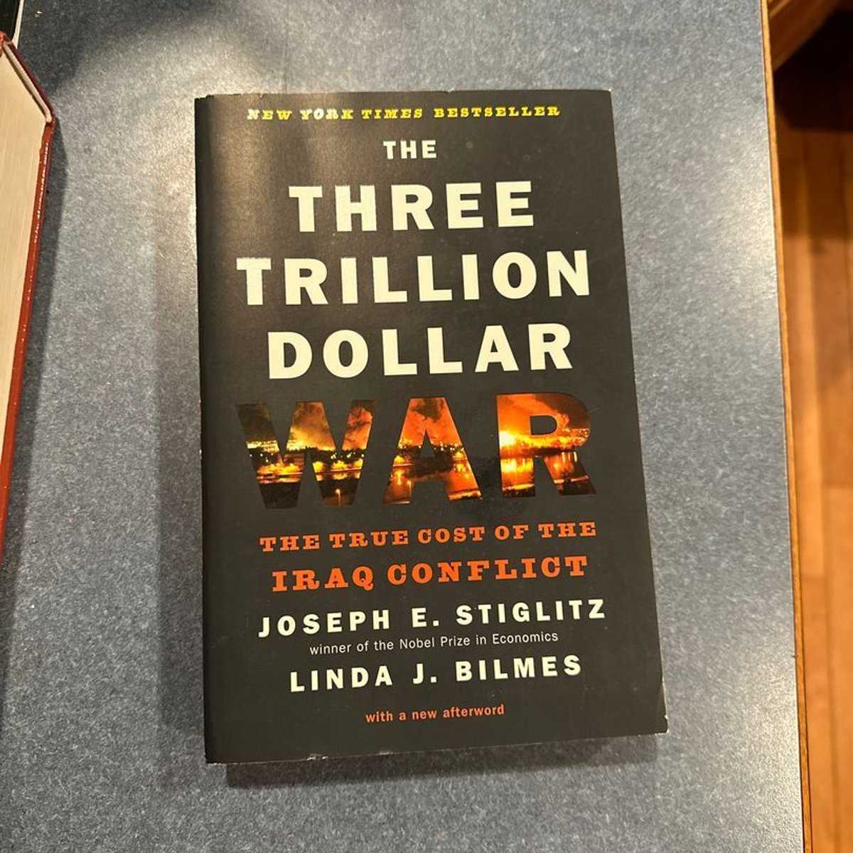 The Three Trillion Dollar War by Joseph E. Stiglitz, Paperback | Pangobooks