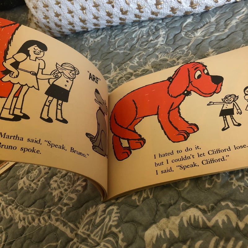 Clifford's Tricks by Norman Bridwell, Paperback | Pangobooks