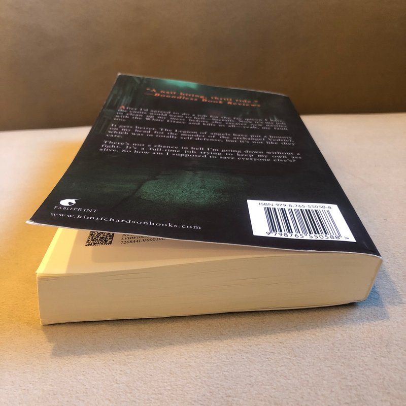 Dark Rise by Kim Richardson , Paperback | Pangobooks