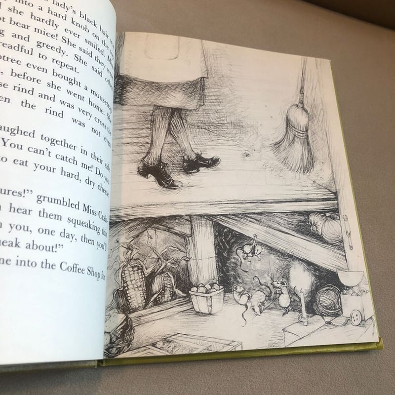 Roly the Railroad Mouse by Ruth Ainsworth , Hardcover | Pangobooks