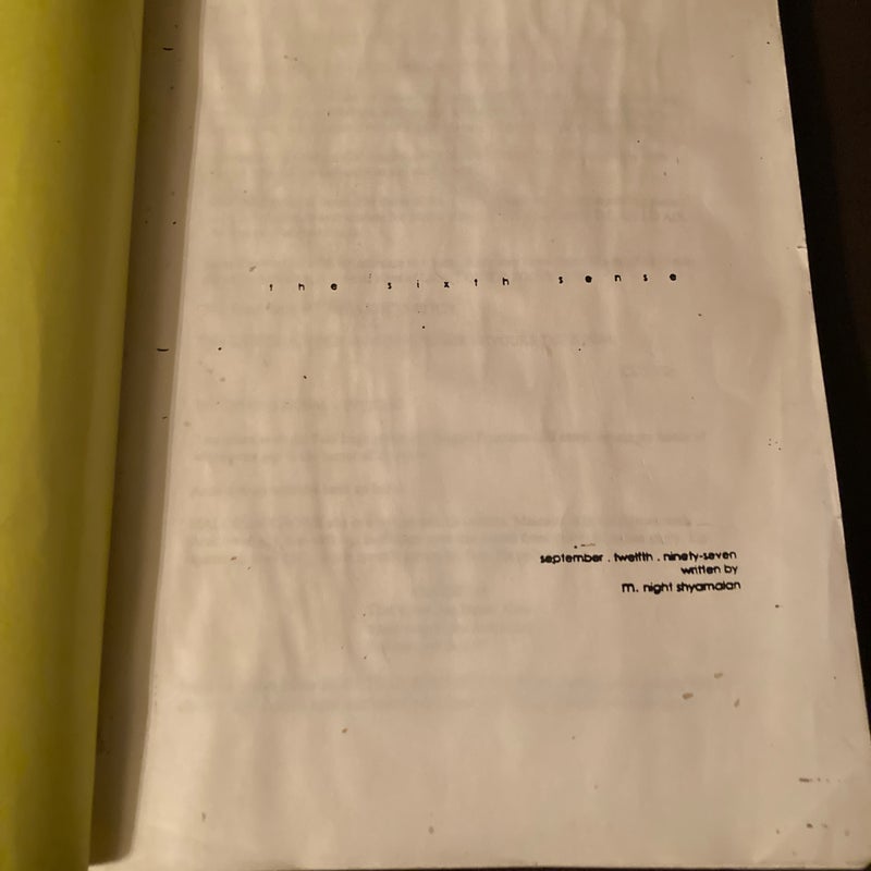 Sixth Sense Original Movie Script Autographed By BRUCE WILLIS
