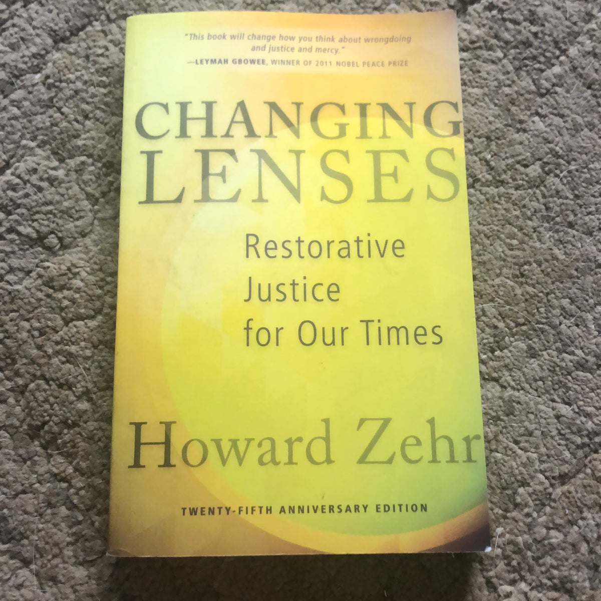 Changing Lenses by Howard Zehr, Paperback Pangobooks