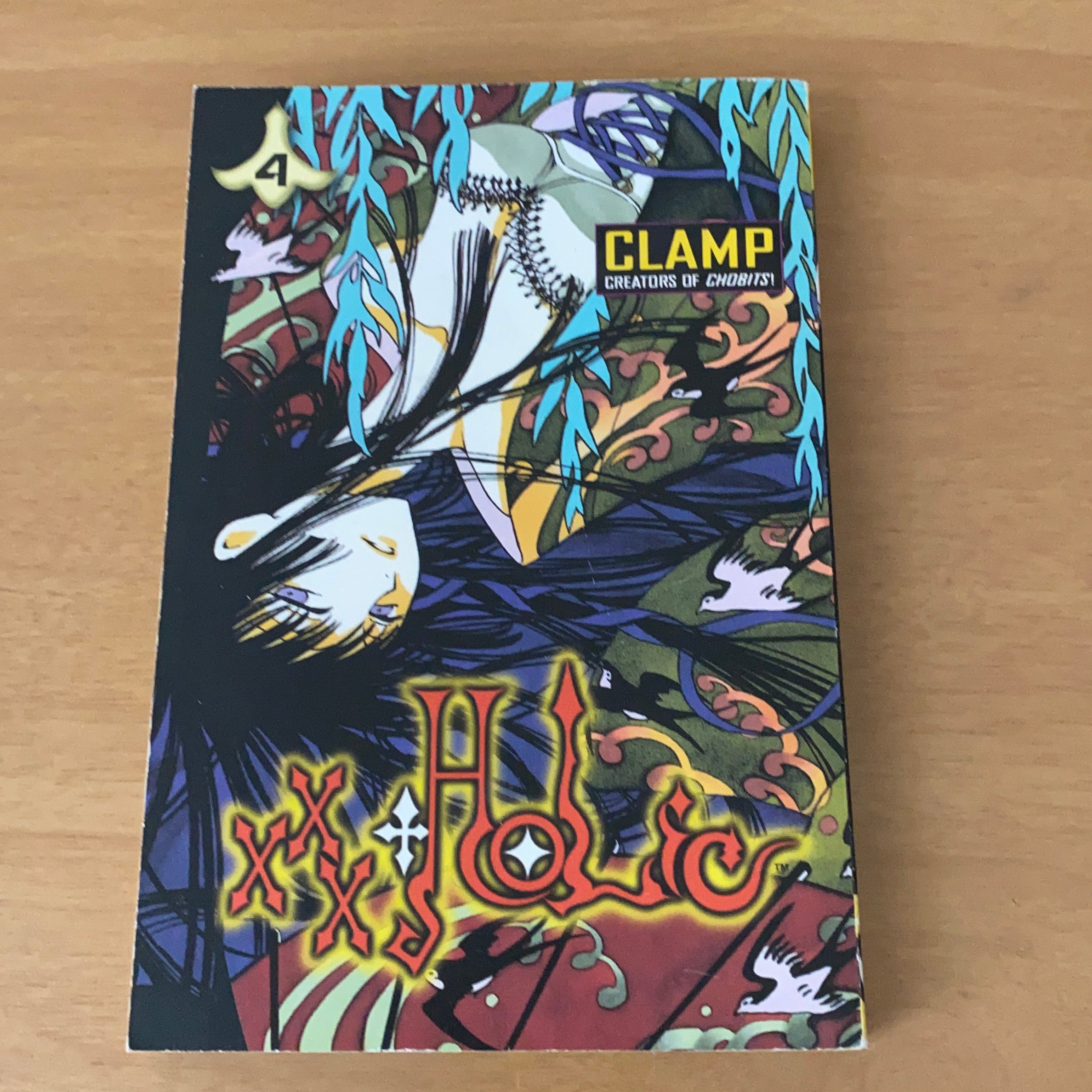 XxxHolic Volume 4