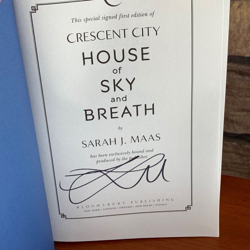 SIGNED House of Sky and Breath factory Waterstones Hardcover Crescent City Sarah J Maas