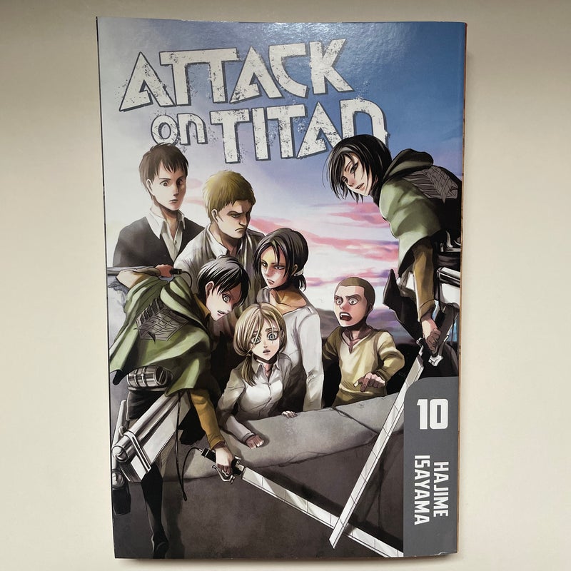 Attack on Titan 10