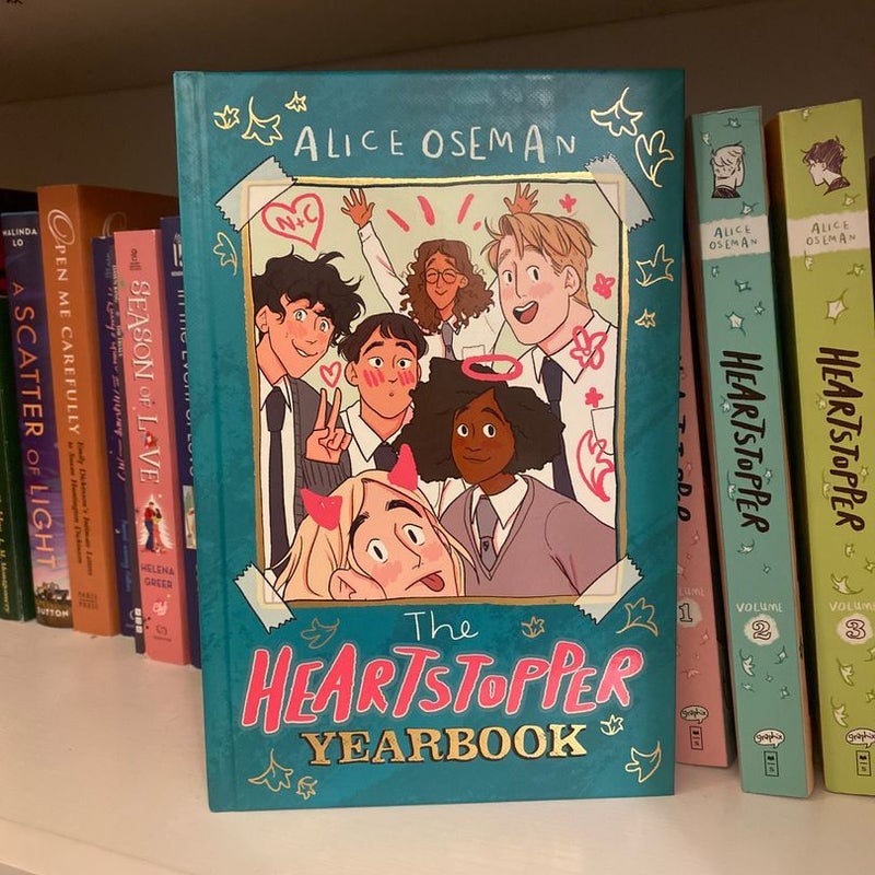 Heartstopper 全巻セット + Yearbook Amazon.com: Heartstopper Series Volume (1-4) & Heartstopper