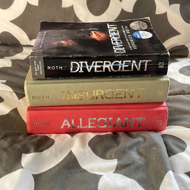 The Divergent Series by Veronica Roth, Hardcover | Pangobooks