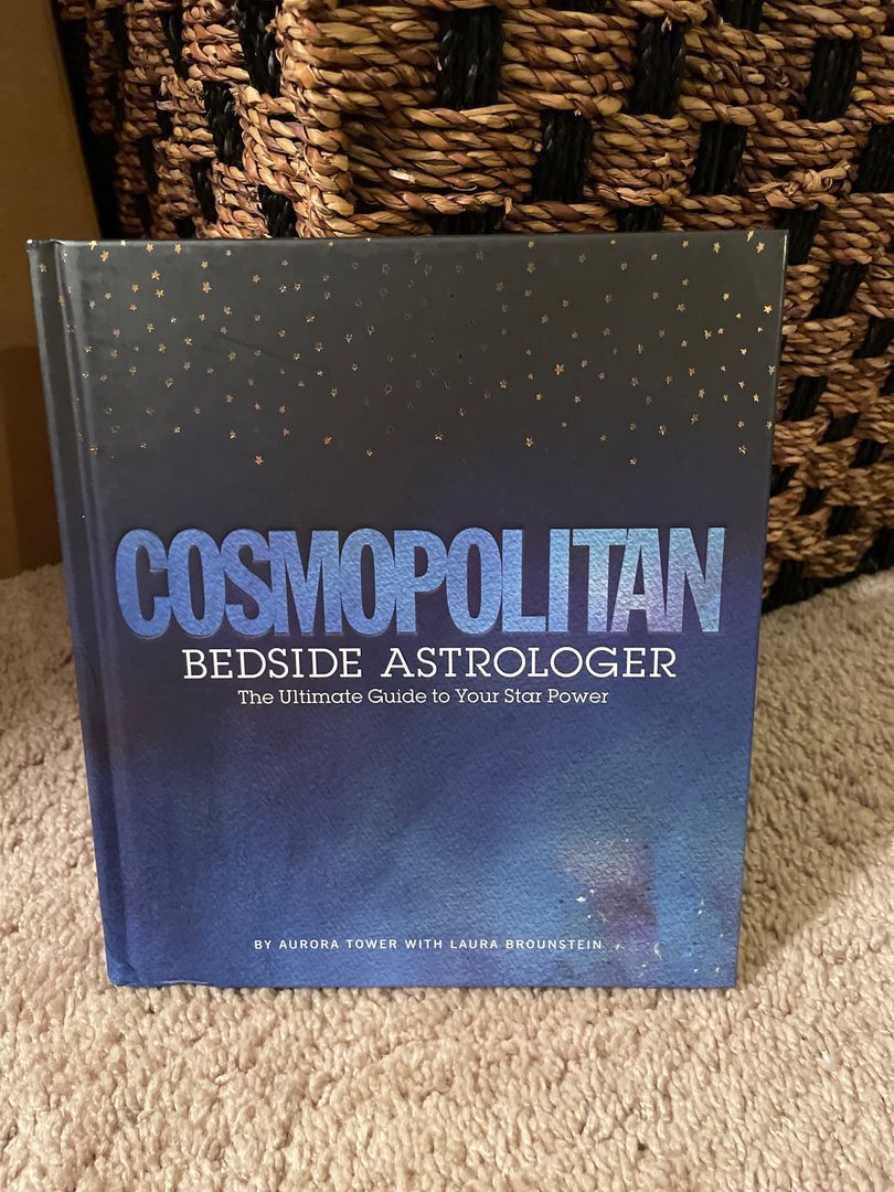 Cosmopolitan Bedside Astrologer