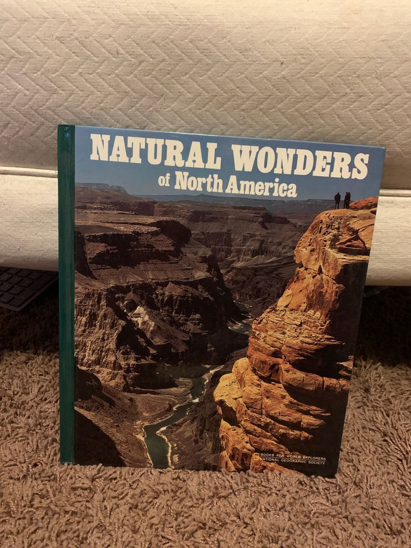 of　Natural　America　O'Neill,　Wonders　Catherine　Hardcover　North　by　Pangobooks