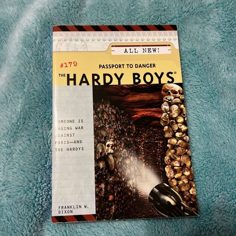 The Hardy Boys #179: Passport to Danger