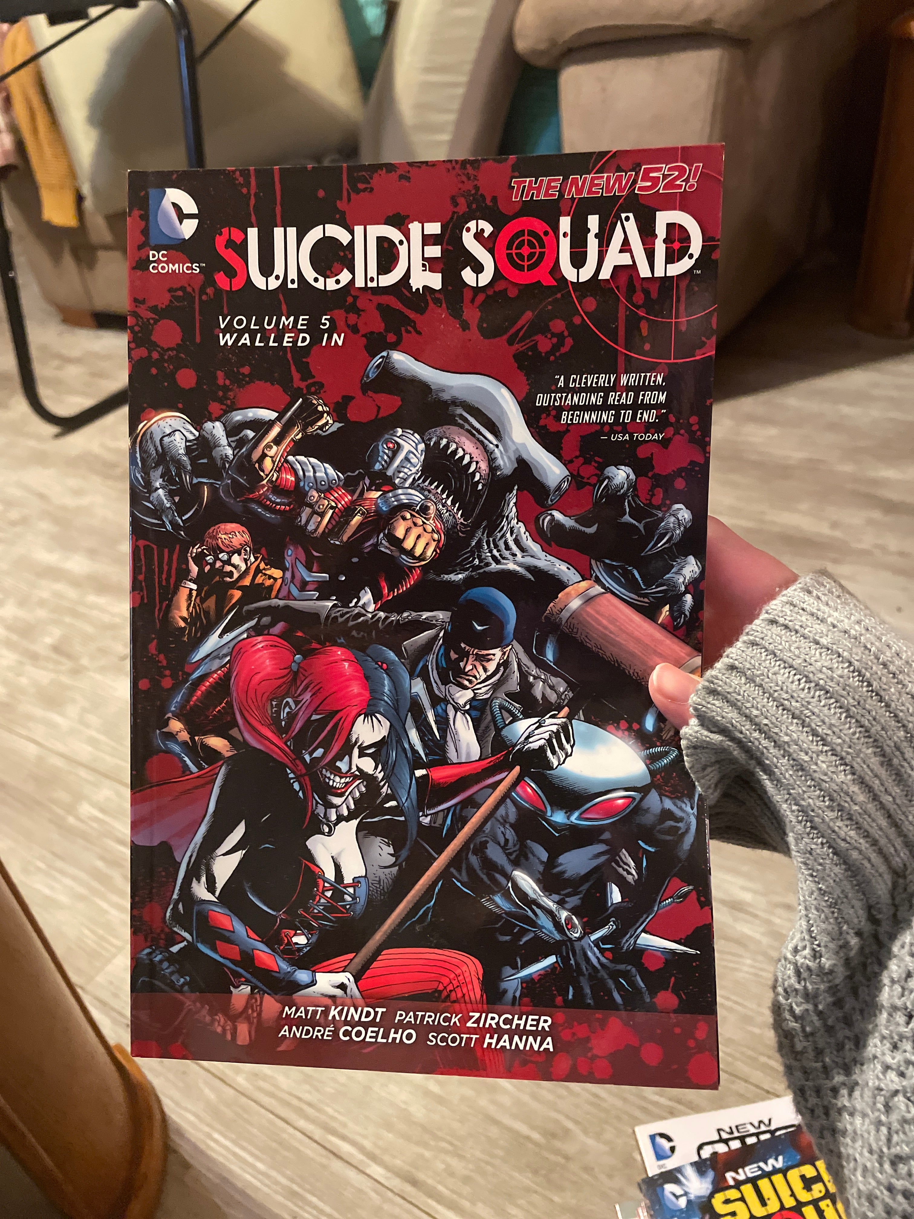 Suicide Squad Vol. 5: Walled in (the New 52)