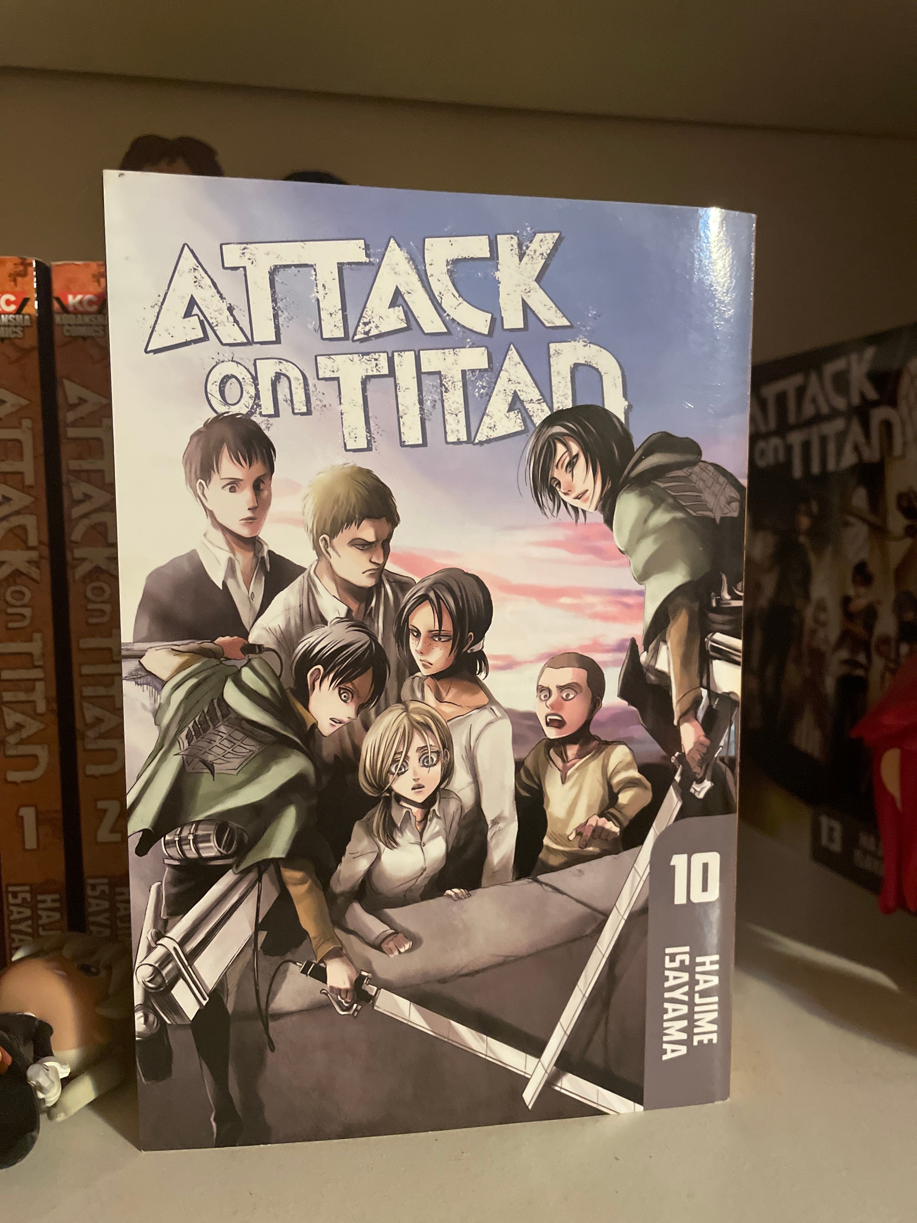 Attack on Titan 10