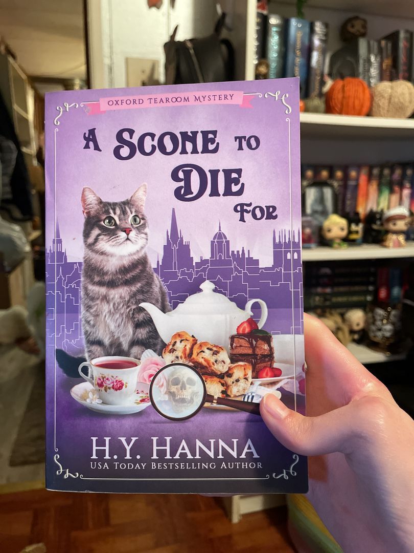 A Scone to Die for (Oxford Tearoom Mysteries - Book 1)