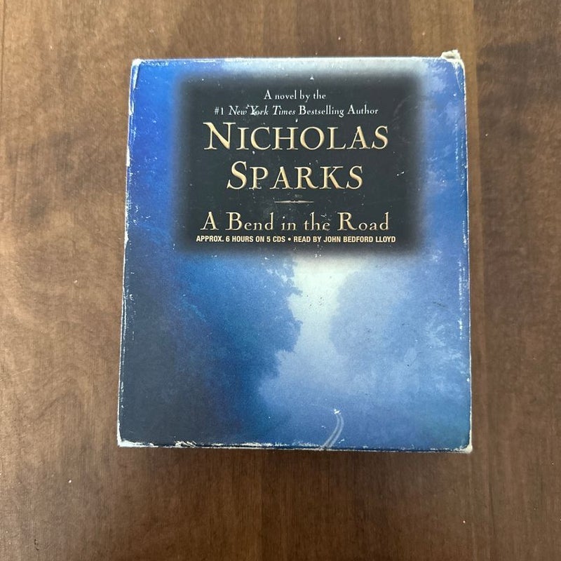 Nicholas sparks a bend in the road 