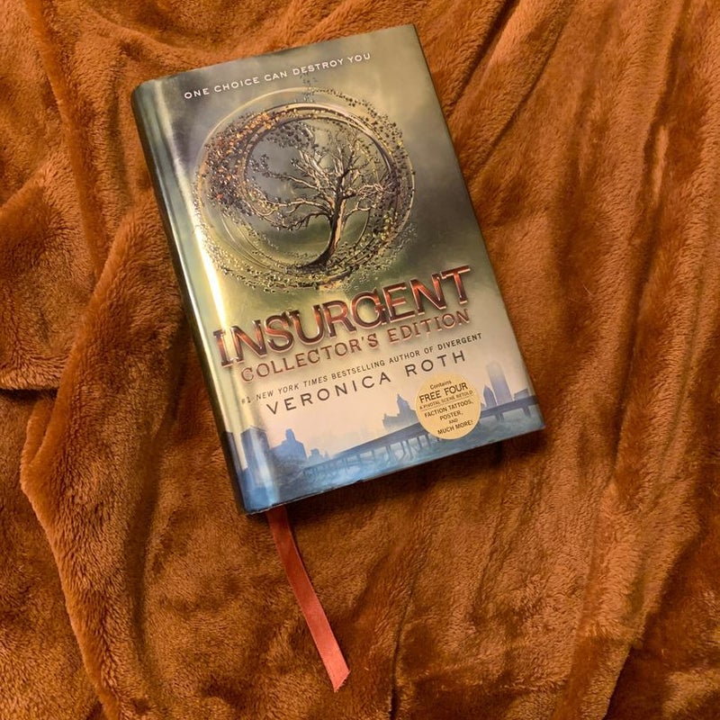 Insurgent Collector's Edition SIGNED