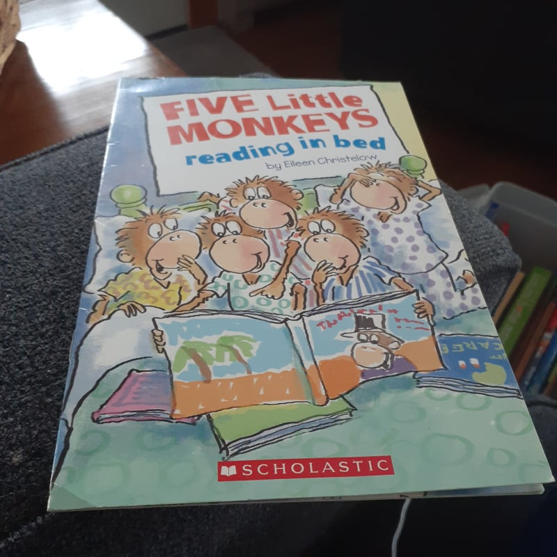 Five Little Monkeys Reading in Bed