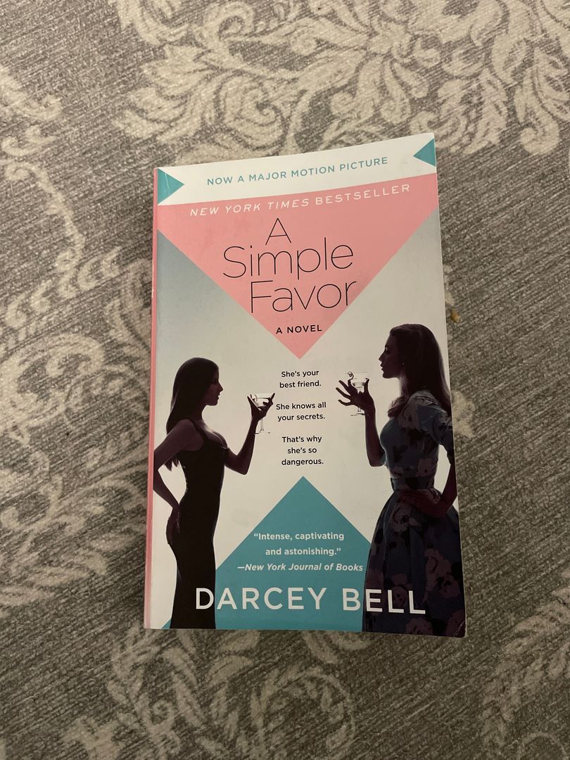 A Simple Favor [Movie Tie-In]