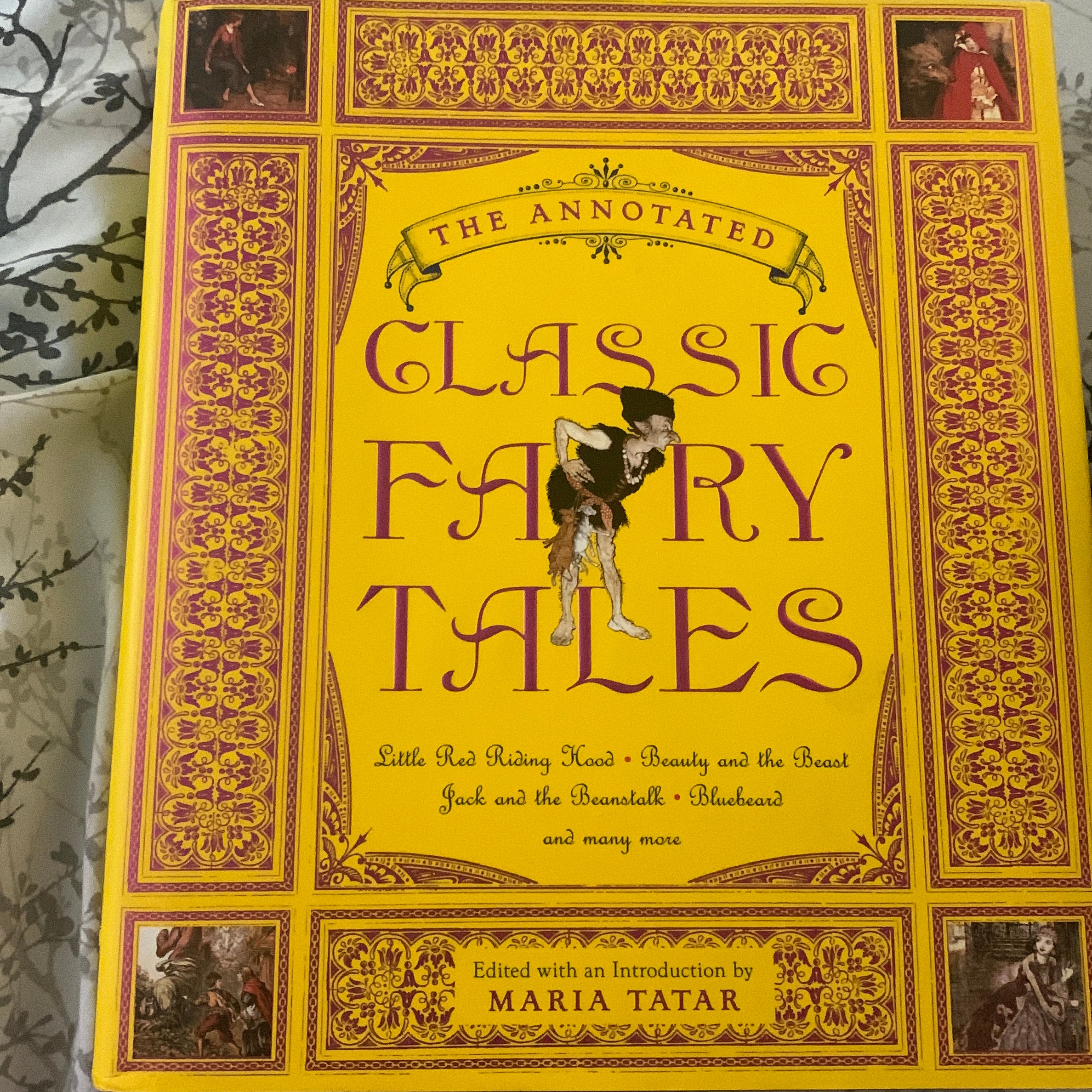 Annotated Classic Fairy Tales